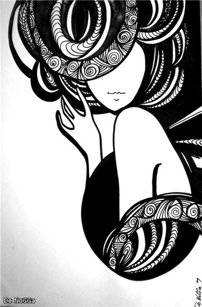 Кучерява жінка De Nogga