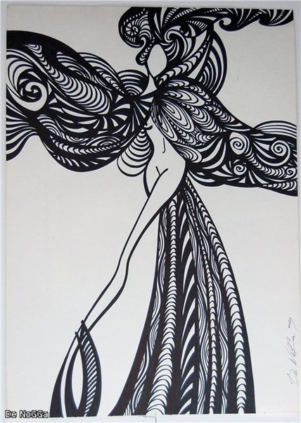 Кучерява жінка De Nogga